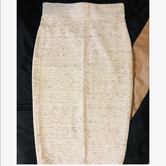 Wilfred Bone White Speckled Skirt.